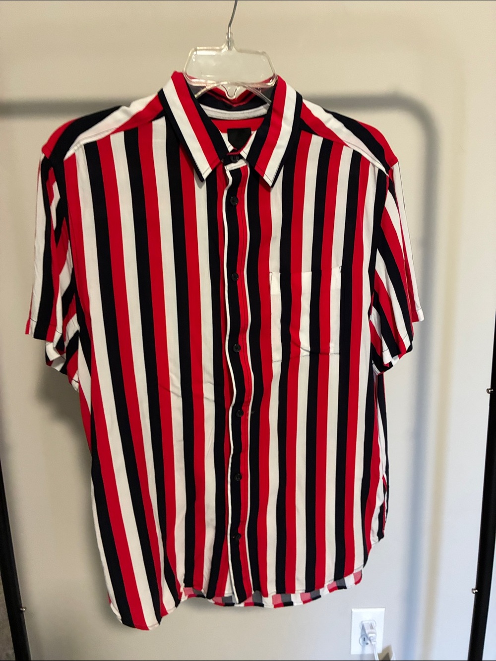 H&M Men’s Short Sleeve Button-Down Shirt — Red, Black & White Stripes